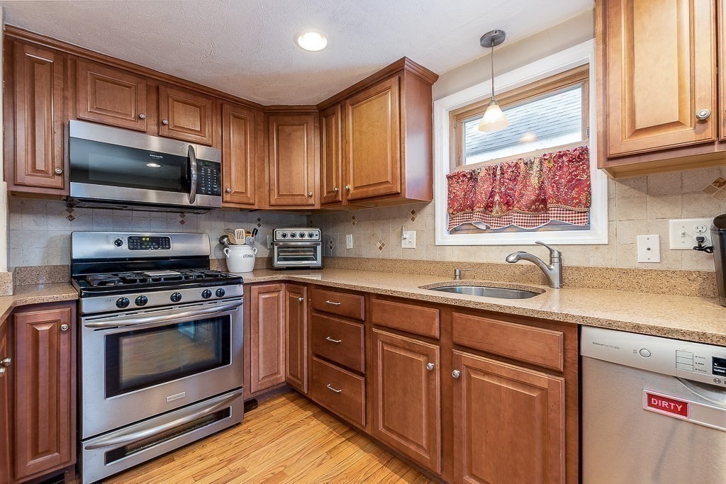 115 Riverside Drive Dedham, MA 02026 - Photo 13 of 42 Gallery Image 13