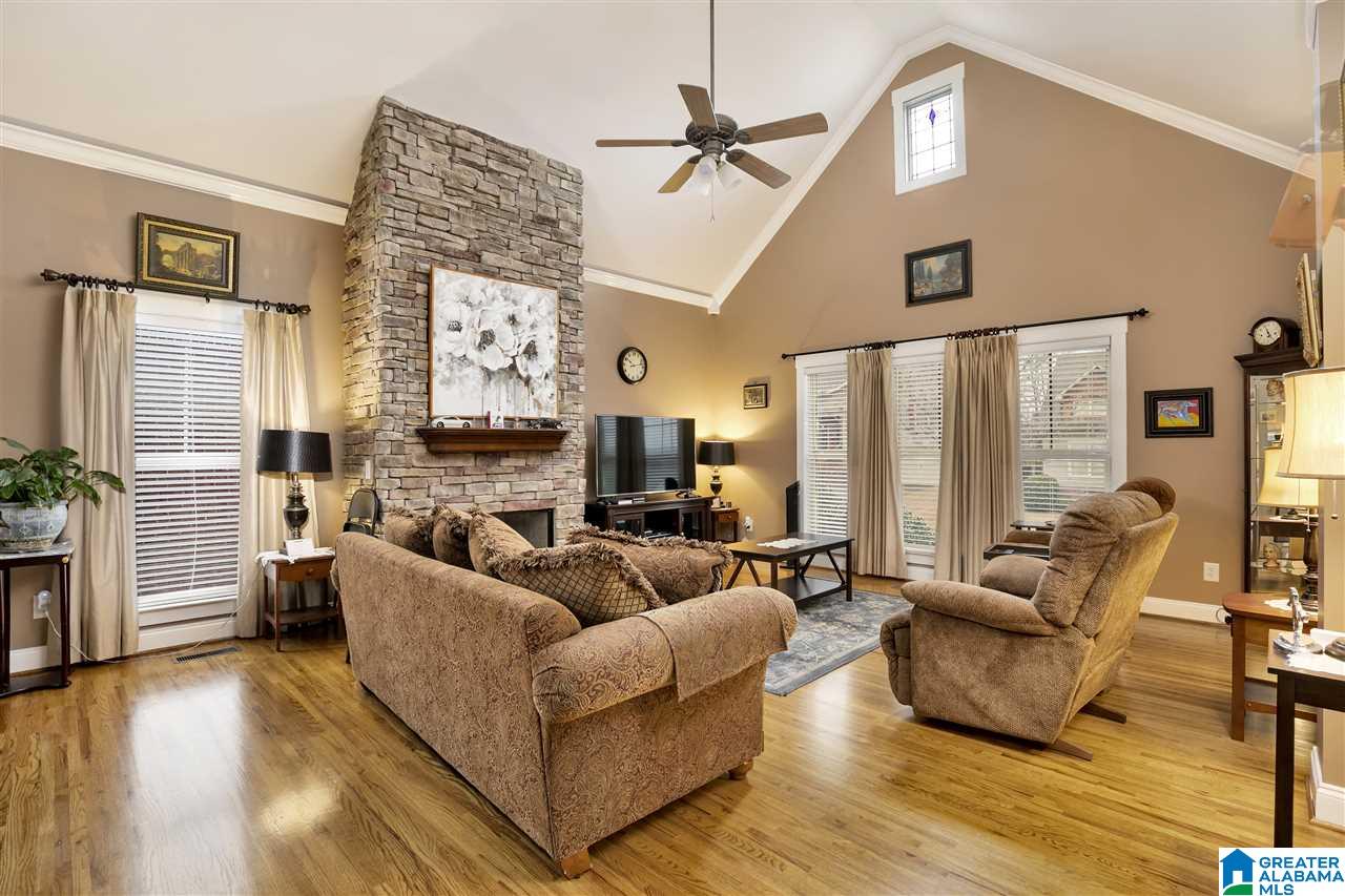302 Panther Trail Pelham, AL 35124 - Photo 2 of 27