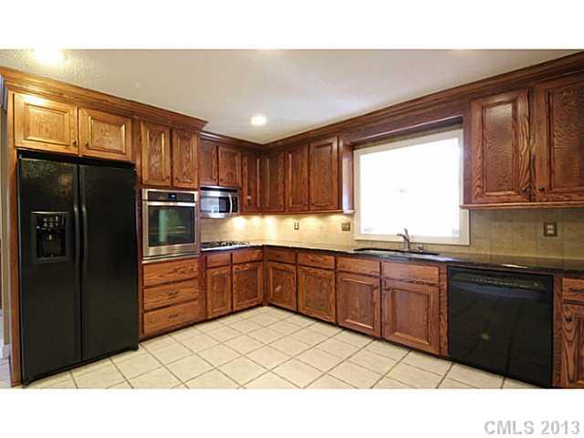 5901 Brookhaven Road Charlotte, NC 28210 - Photo 7 of 16 Gallery Image 7