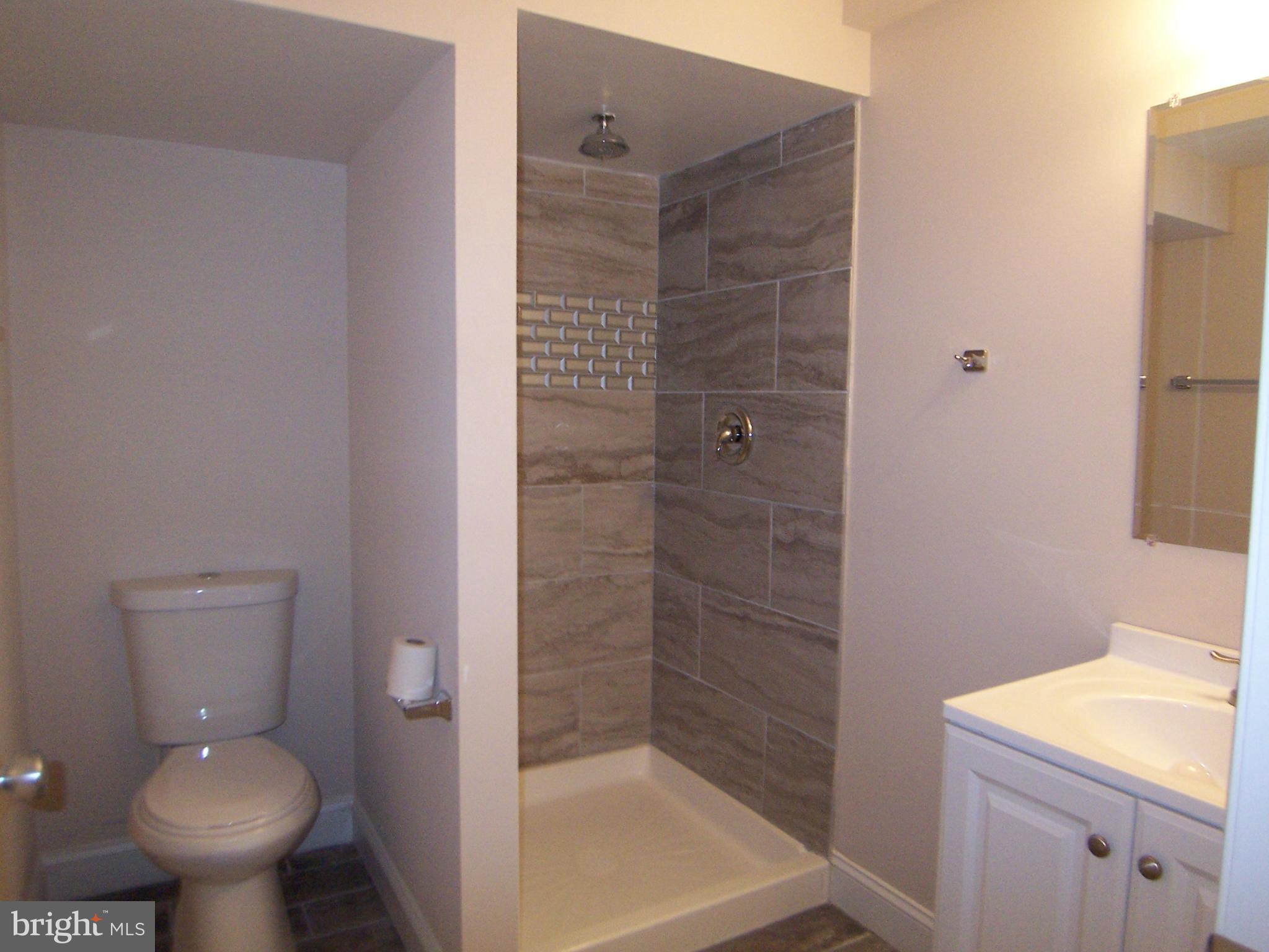 8200 Gray Haven Road Baltimore, MD 21222 - Photo 27 of 29 Bath