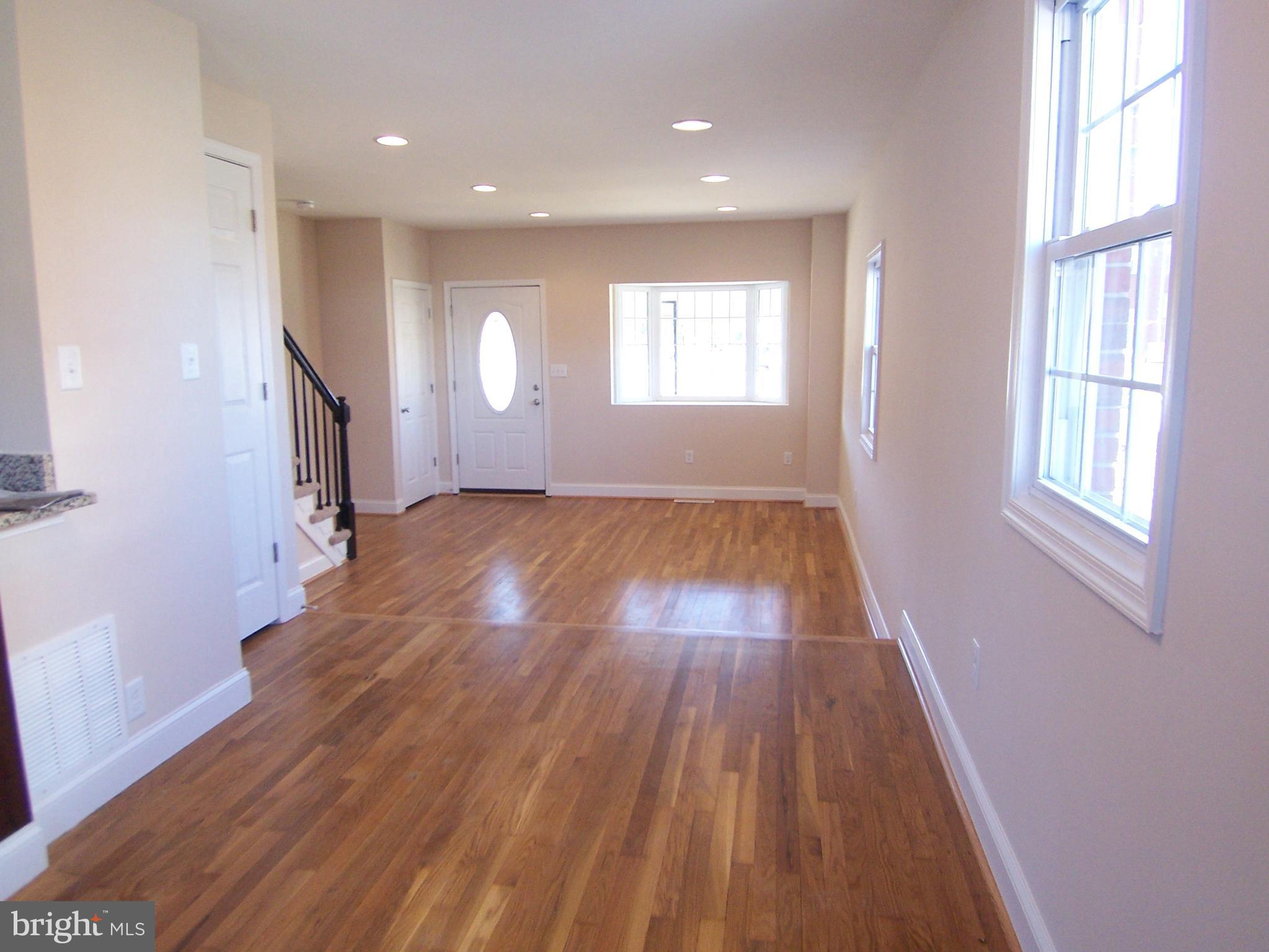 8200 Gray Haven Road Baltimore, MD 21222 - Photo 7 of 29 Living Room