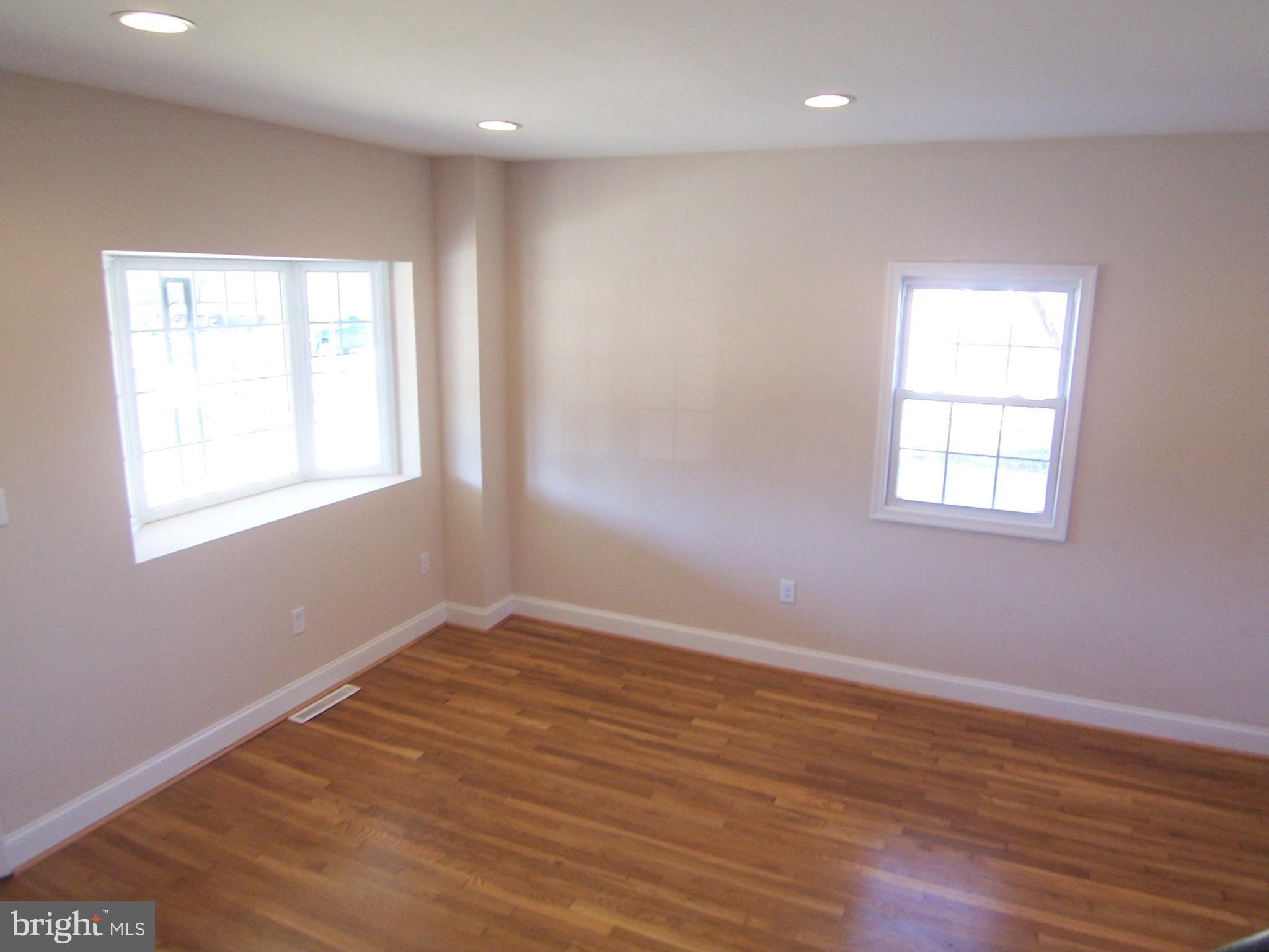 8200 Gray Haven Road Baltimore, MD 21222 - Photo 9 of 29 Dining Room