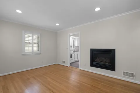 $499,900 | 513 Park Road, Rockville, MD 20850