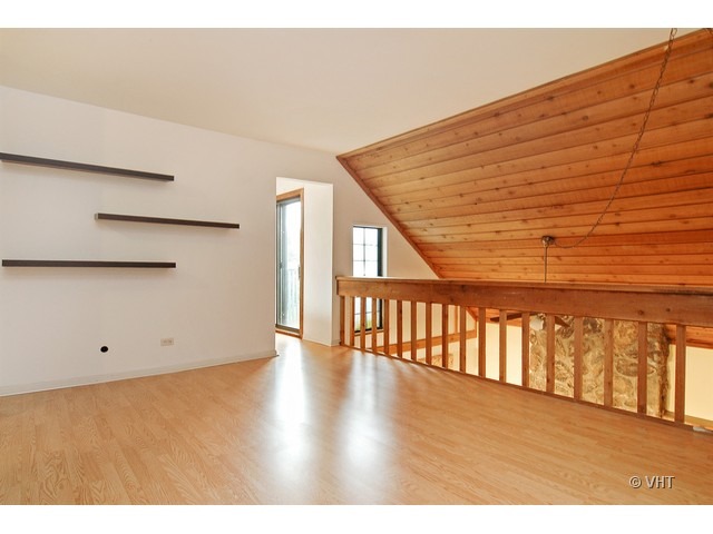 691 Wakefield Road, Unit 691 Gurnee, IL 60031 - Photo 7 of 10