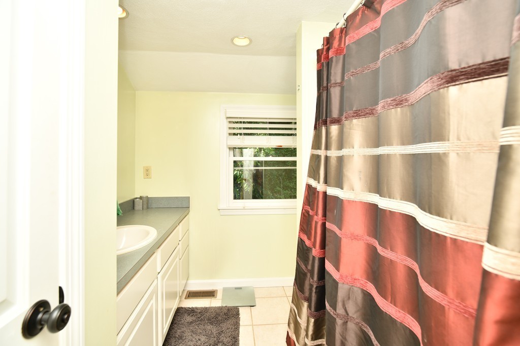 7 Bearhill Road Woburn, MA 01801 - Photo 14 of 20 Gallery Image 14