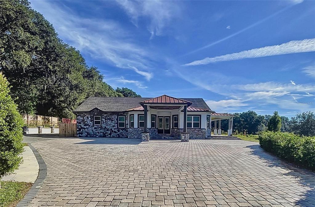 16950 Spring Valley Road Dade City, FL 33523 - Photo 1 of 1
