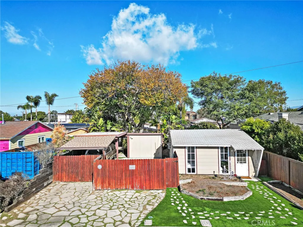a view of outdoor space yard and deck