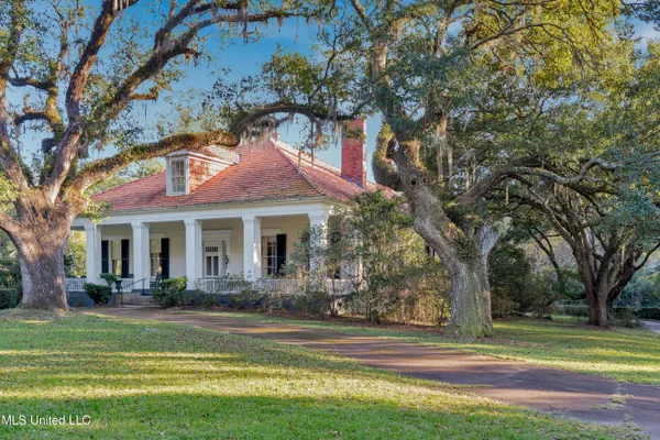 $975,000 | 109 Carmel Church Road, Natchez, MS 39120