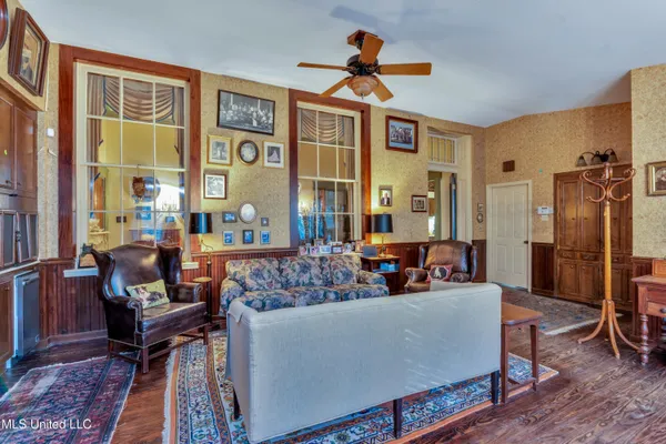 $975,000 | 109 Carmel Church Road, Natchez, MS 39120