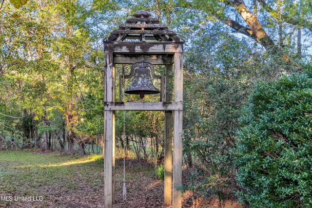 $975,000 | 109 Carmel Church Road, Natchez, MS 39120