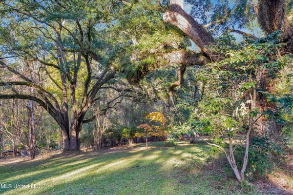 $975,000 | 109 Carmel Church Road, Natchez, MS 39120