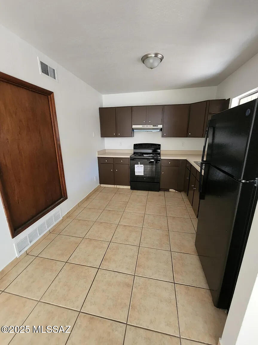 3324 East Presidio Road Tucson, AZ 85716 - Photo 3 of 15