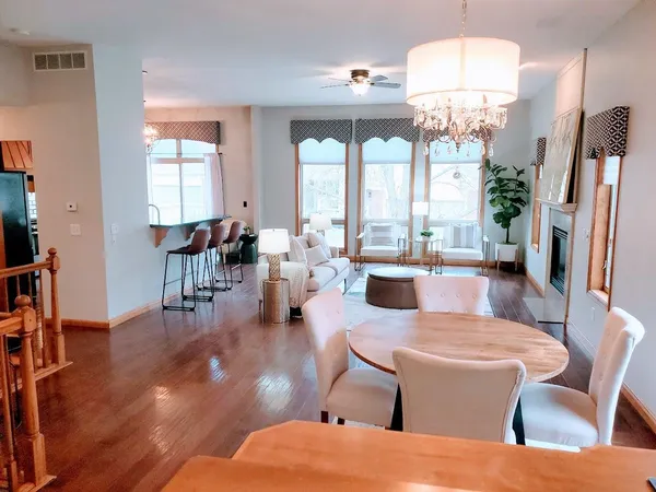 $400,000 | 1420 Summit Shores Drive, Burnsville, MN 55306