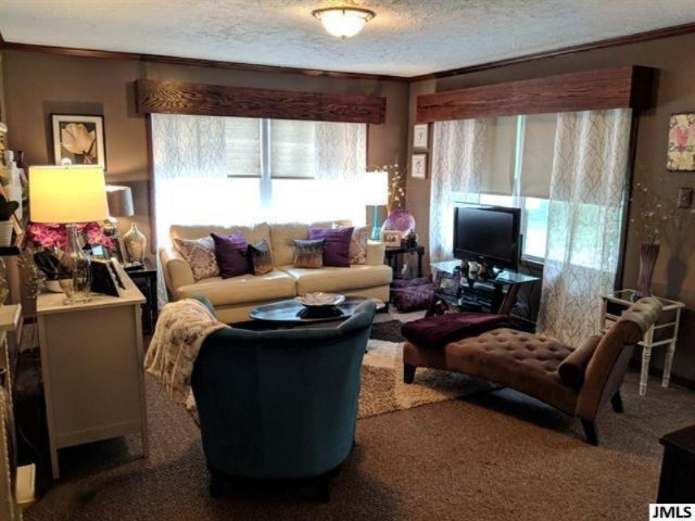 6945 Wright Road Jonesville, MI 49250 - Photo 3 of 36 201802170-2