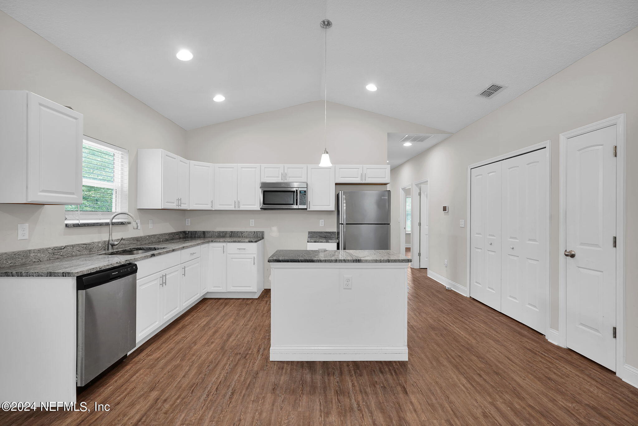 6537 Bob O Link Road Jacksonville, FL 32219 - Photo 11 of 31 11-web-or-mls-6537 Bob O Link_011