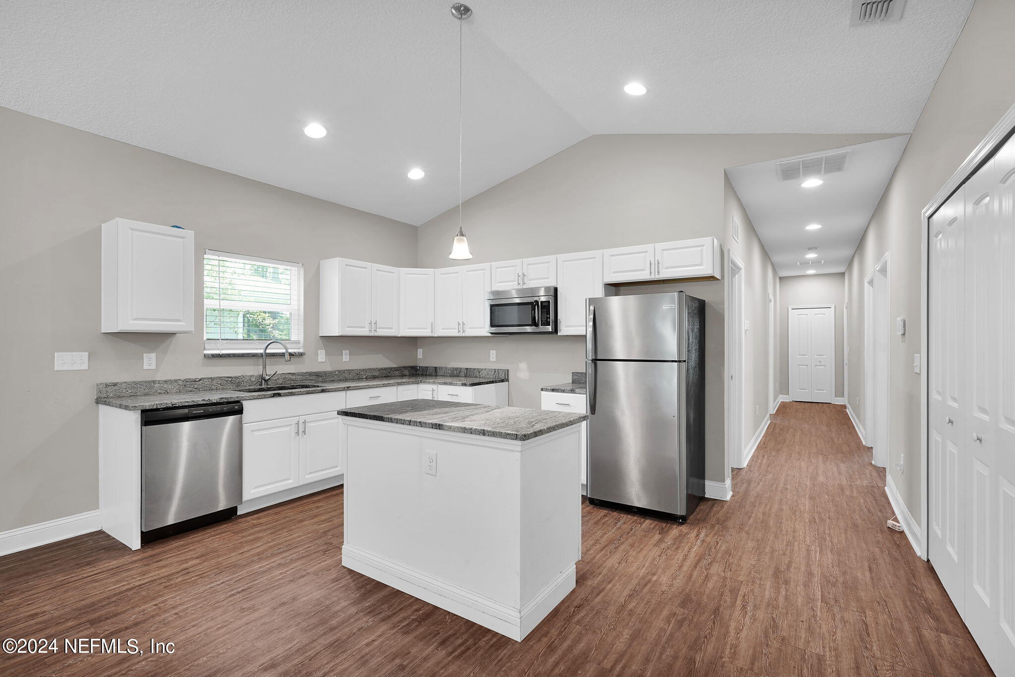 6537 Bob O Link Road Jacksonville, FL 32219 - Photo 12 of 31 12-web-or-mls-6537 Bob O Link_012