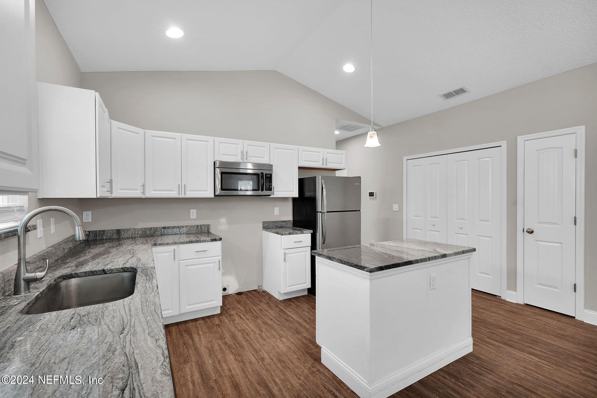 6537 Bob O Link Road Jacksonville, FL 32219 - Photo 13 of 31 13-web-or-mls-6537 Bob O Link_013