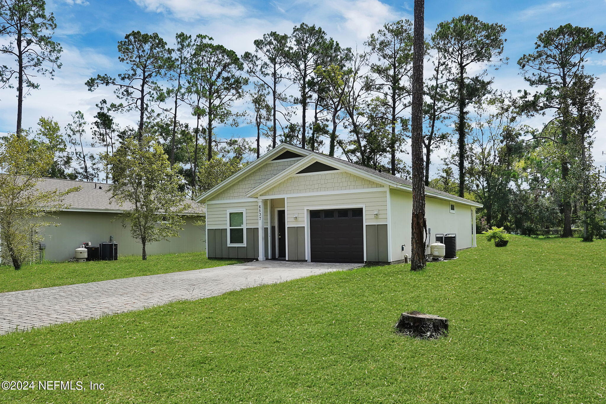 6537 Bob O Link Road Jacksonville, FL 32219 - Photo 4 of 31 3-web-or-mls-6537 Bob O Link_003