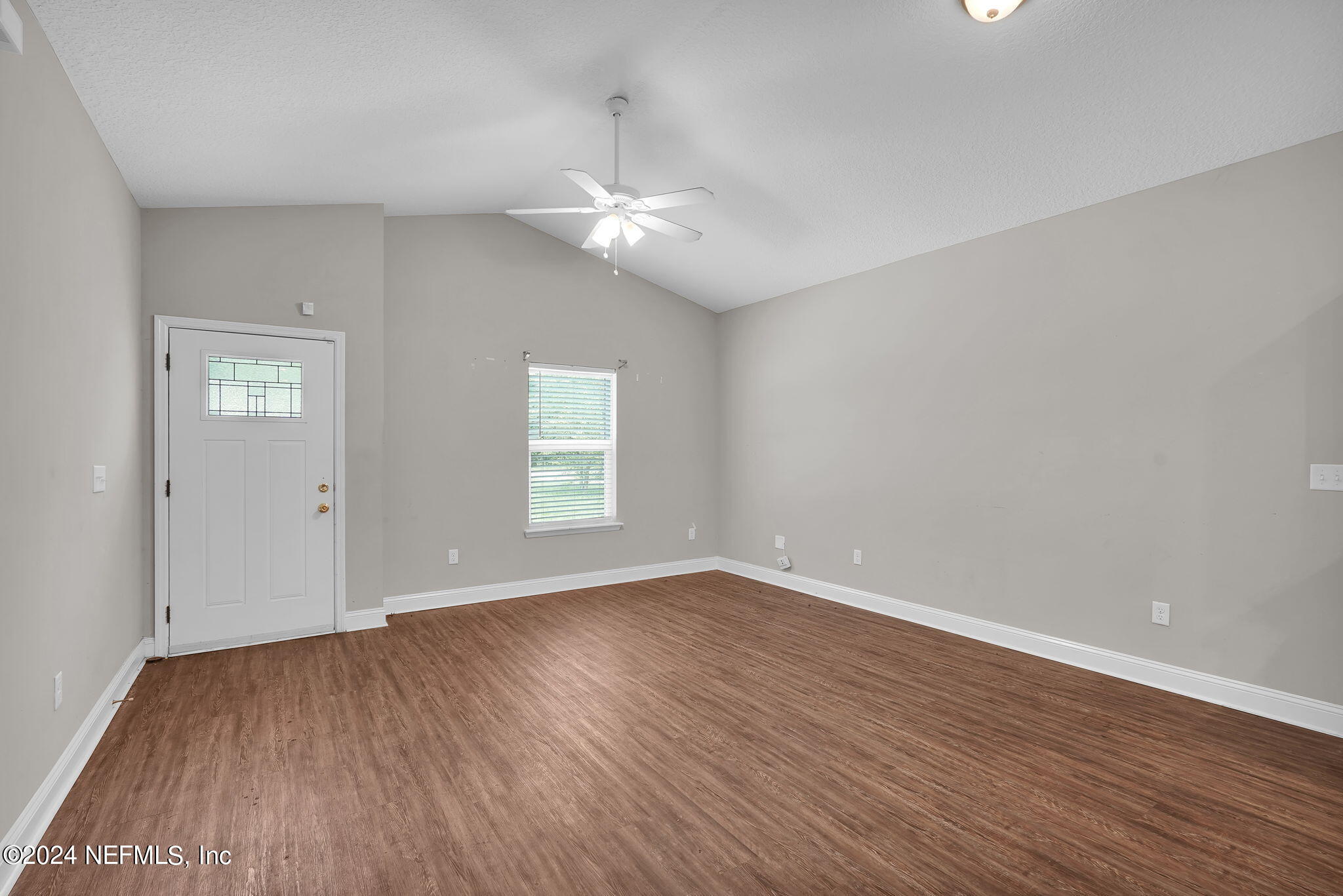 6537 Bob O Link Road Jacksonville, FL 32219 - Photo 8 of 31 8-web-or-mls-6537 Bob O Link_008