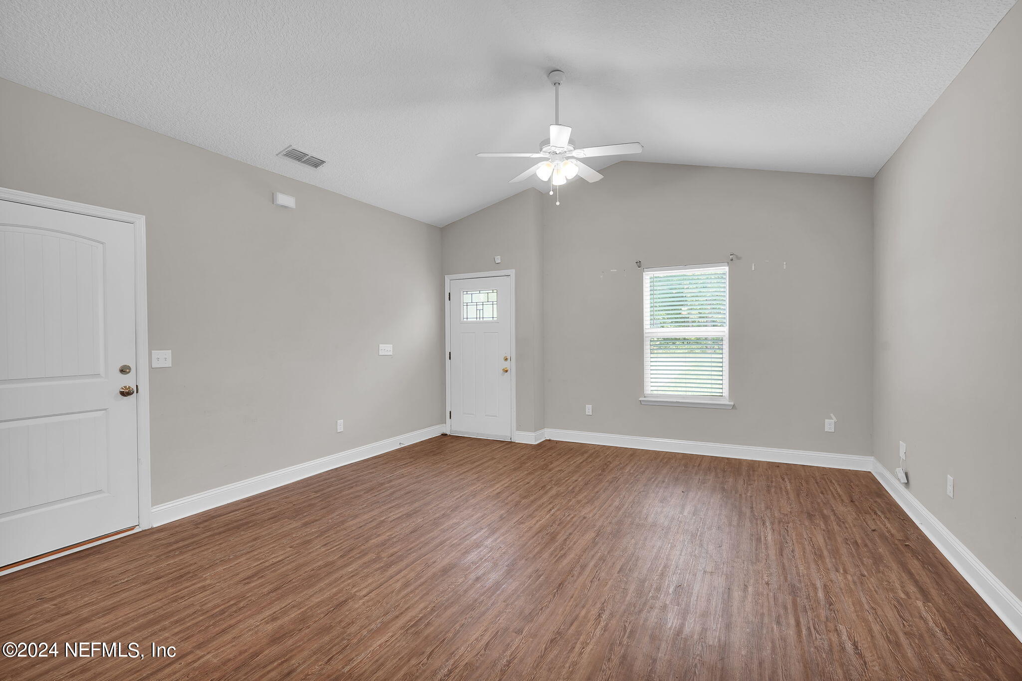 6537 Bob O Link Road Jacksonville, FL 32219 - Photo 9 of 31 9-web-or-mls-6537 Bob O Link_009
