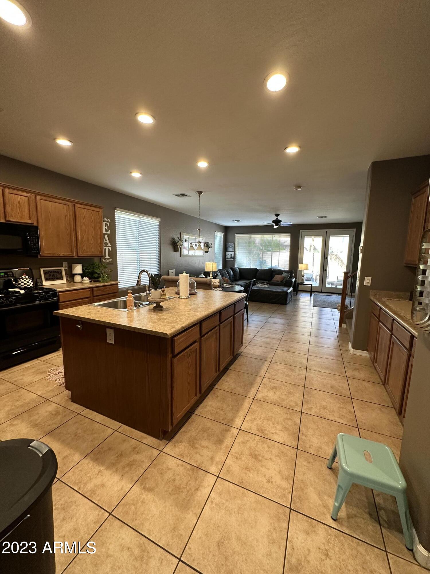 6864 West Ridgeline Road Peoria, AZ 85383 - Photo 11 of 44 image_67160833