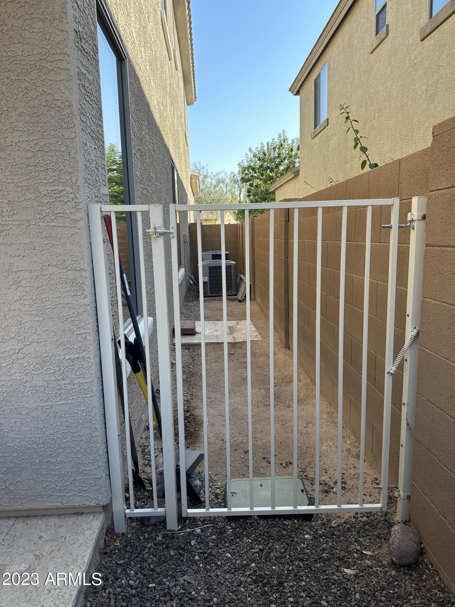 6864 West Ridgeline Road Peoria, AZ 85383 - Photo 39 of 44 Dog run