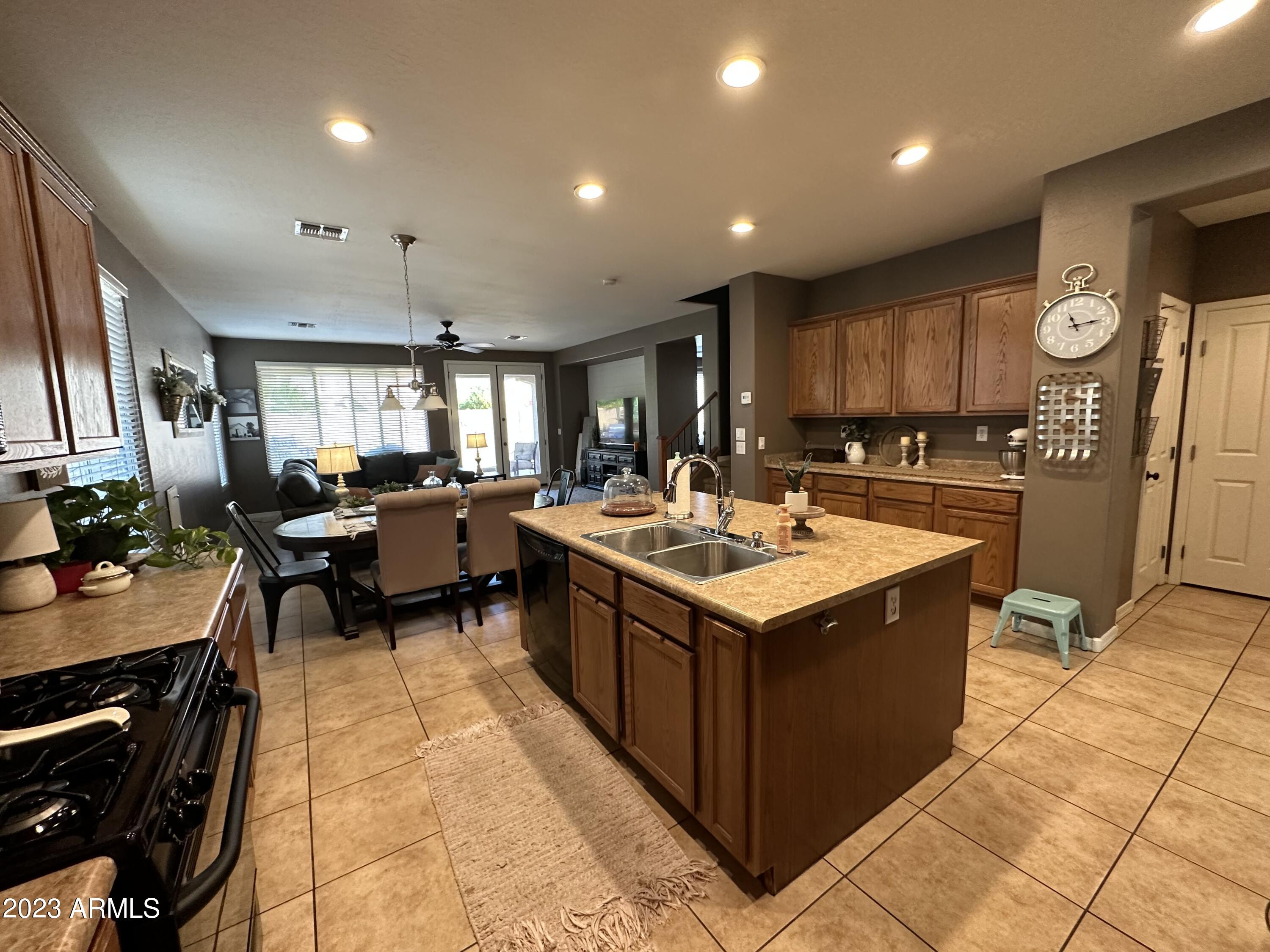 6864 West Ridgeline Road Peoria, AZ 85383 - Photo 8 of 44 Kitchen 2
