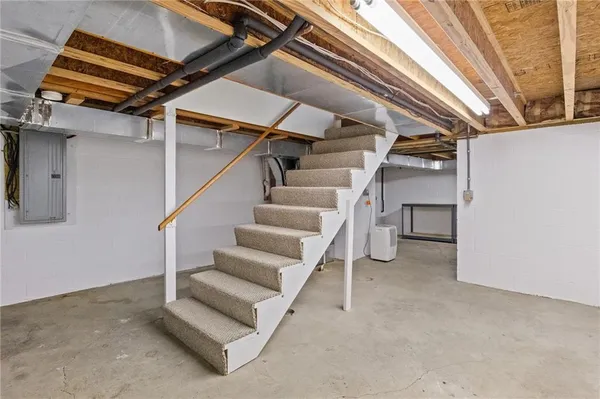 a view of a storage & utility room