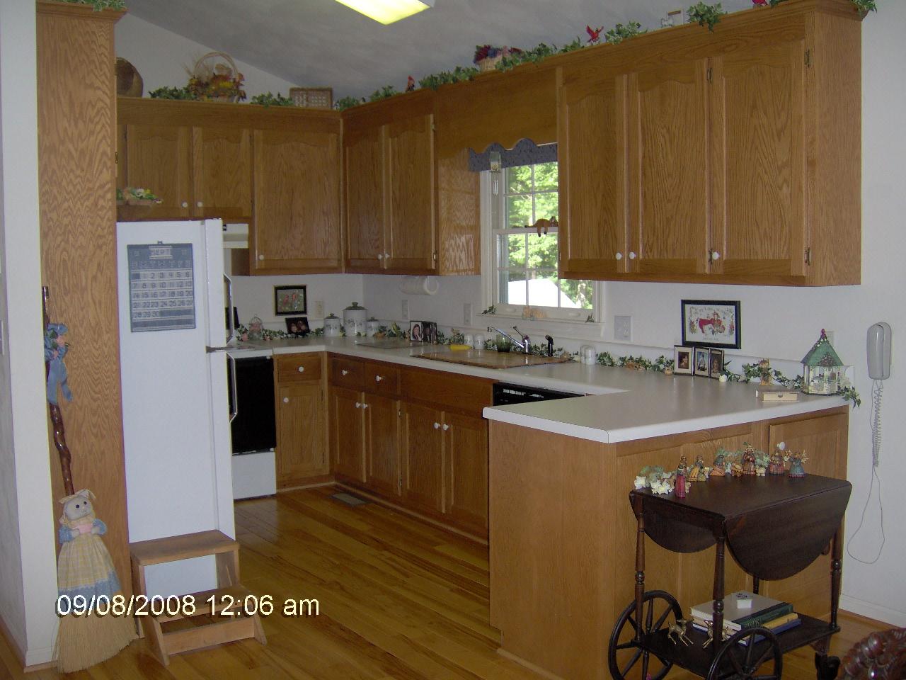 1080 Mead Valley Road Moneta, VA 24121 - Photo 6 of 9 Kitchen