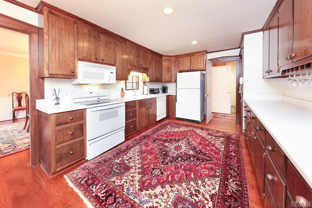 2049 Rivershore Road Elizabeth City, NC 27909 - Photo 11 of 52 Kitchen with Lots of Cabinets and Counters