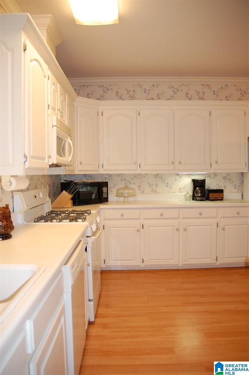 1704 Cedarwood Road Birmingham, AL 35216 - Photo 13 of 36