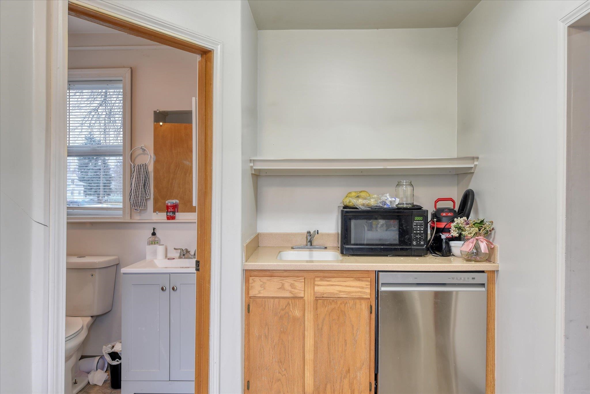 523 East Indiana Avenue Spokane, WA 99207 - Photo 11 of 30