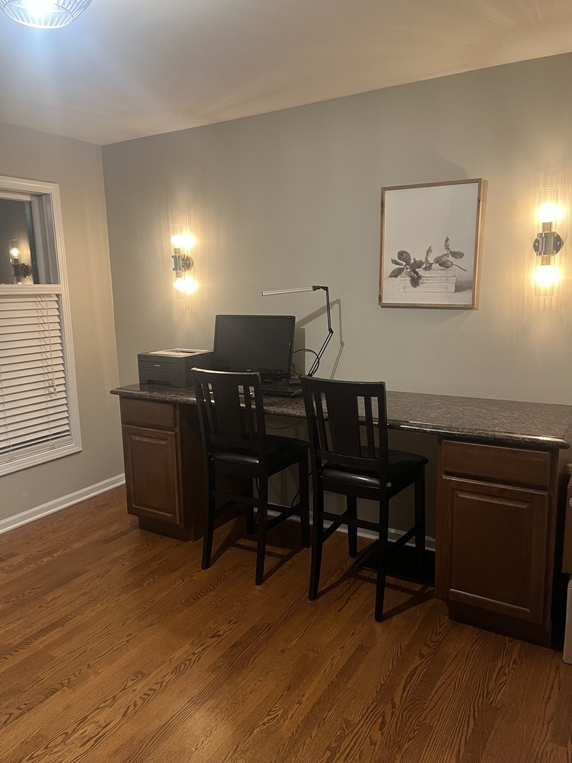 2030 Forest Ridge Road St. Charles, IL 60174 - Photo 8 of 23