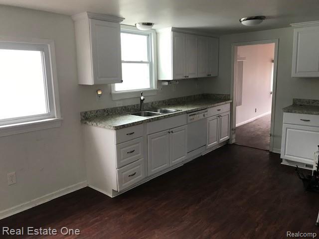 634 Renshaw Street Rochester, MI 48307 - Photo 4 of 9