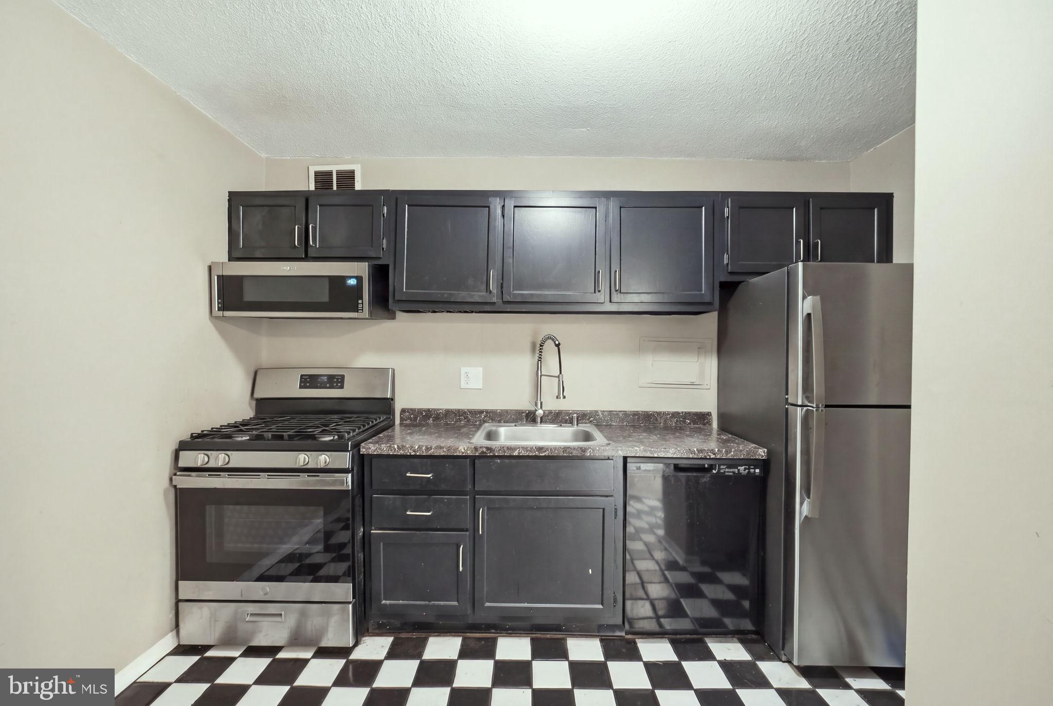 1836 Metzerott Road, Unit 904 Hyattsville, MD 20783 - Photo 15 of 26 Gallery Image 15