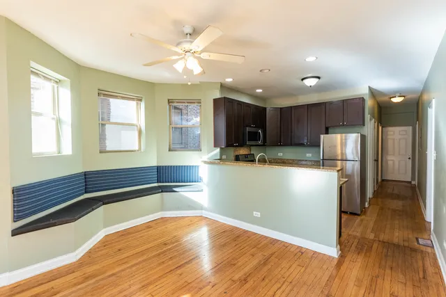 $1,400 | 2812 East 76th Street, Unit 3, Chicago, IL 60649