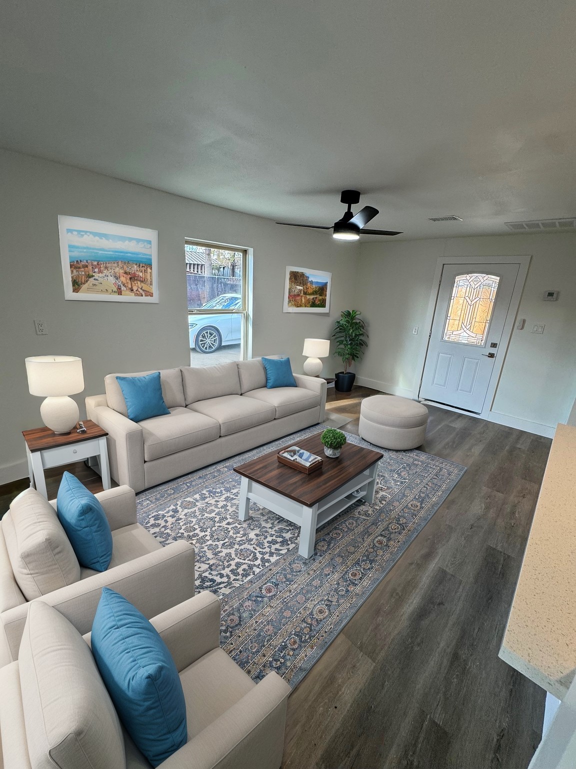 7909 Goode Street, Unit A Houston, TX 77012 - Photo 19 of 25 a living room with furniture and a large window