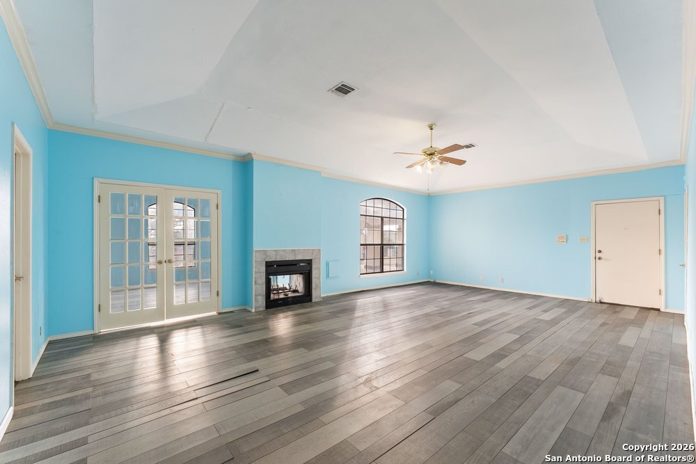 5421 Lockhill Road San Antonio, TX 78240 - Photo 13 of 57