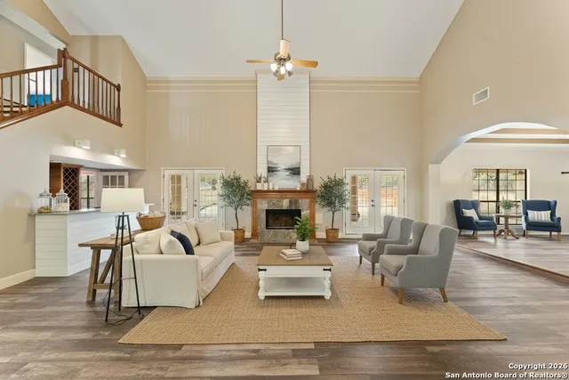 $850,000 | 5421 Lockhill Road, San Antonio, TX 78240