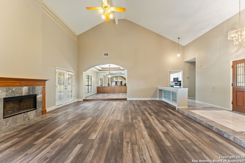 5421 Lockhill Road San Antonio, TX 78240 - Photo 19 of 57