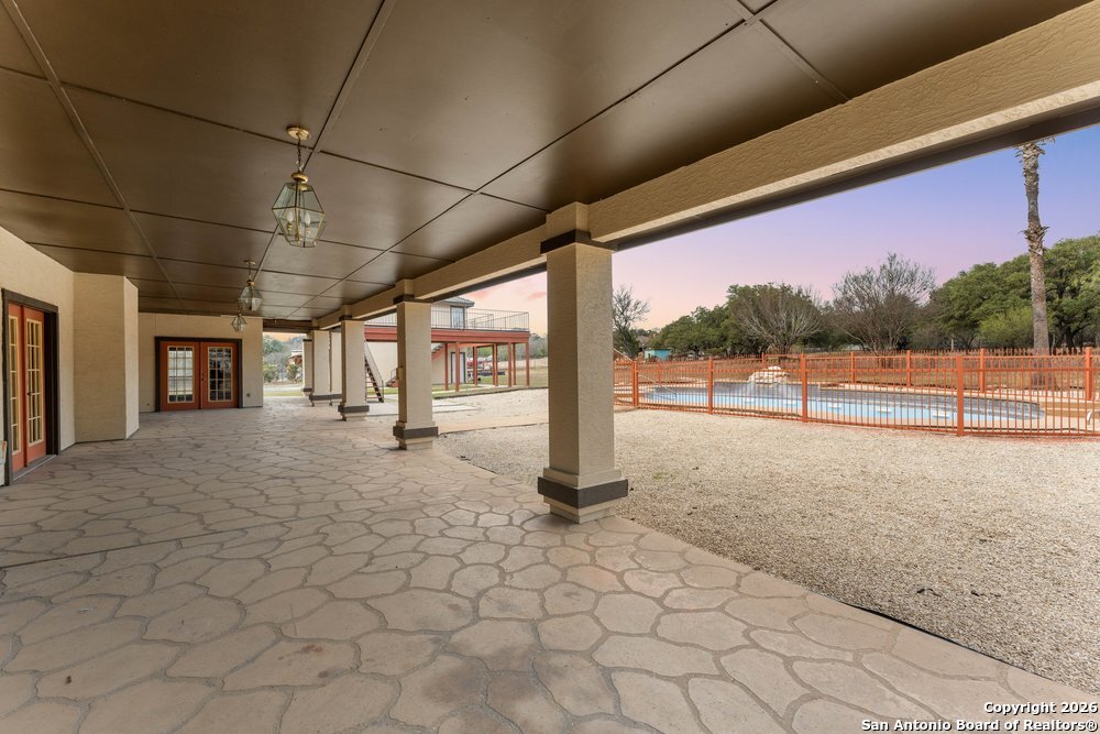 5421 Lockhill Road San Antonio, TX 78240 - Photo 38 of 57