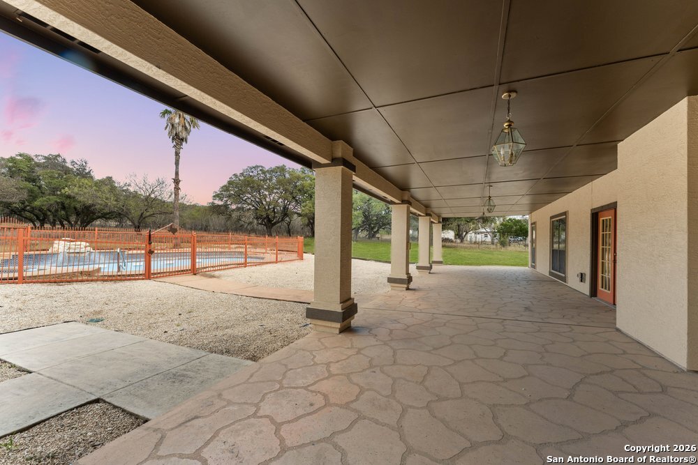 5421 Lockhill Road San Antonio, TX 78240 - Photo 39 of 57
