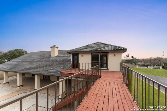 $850,000 | 5421 Lockhill Road, San Antonio, TX 78240