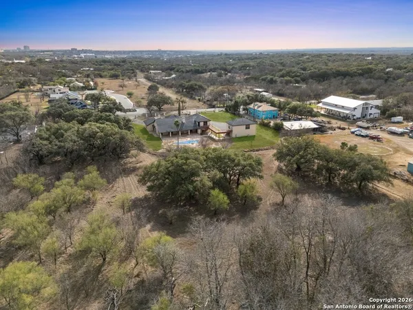 $830,000 | 5421 Lockhill Road, San Antonio, TX 78240