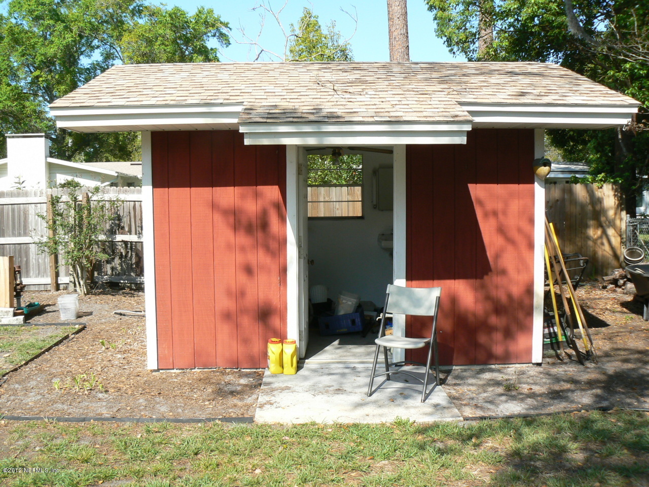 812 Acapulco Road Jacksonville, FL 32216 - Photo 11 of 12 Rear workshop
