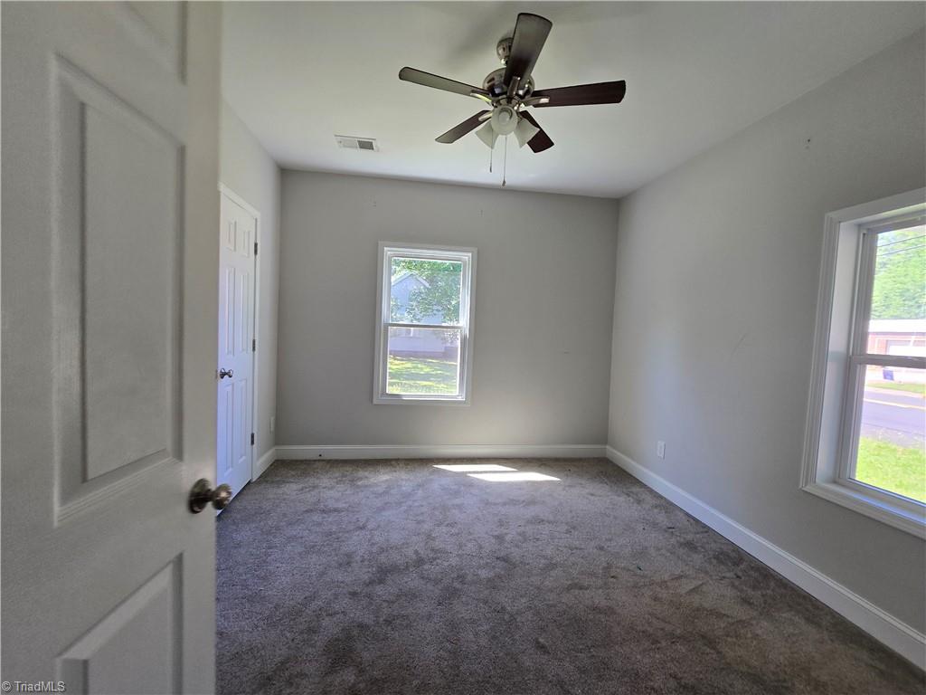 106 South Fieldcrest Road Eden, NC 27288 - Photo 15 of 22