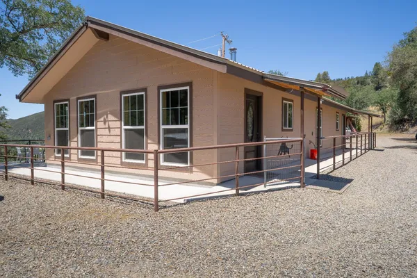 $1,850,000 | 20505 Coalinga Road, Paicines, CA 95043