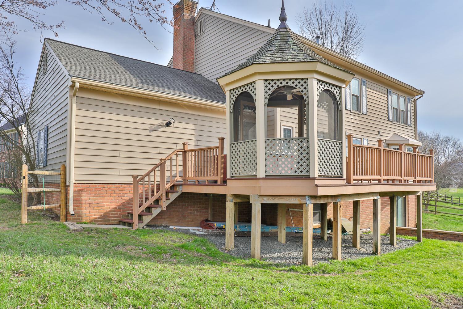5423 Rilian Court Burke, VA 22015 - Photo 9 of 67 gazebo on a spacious deck.