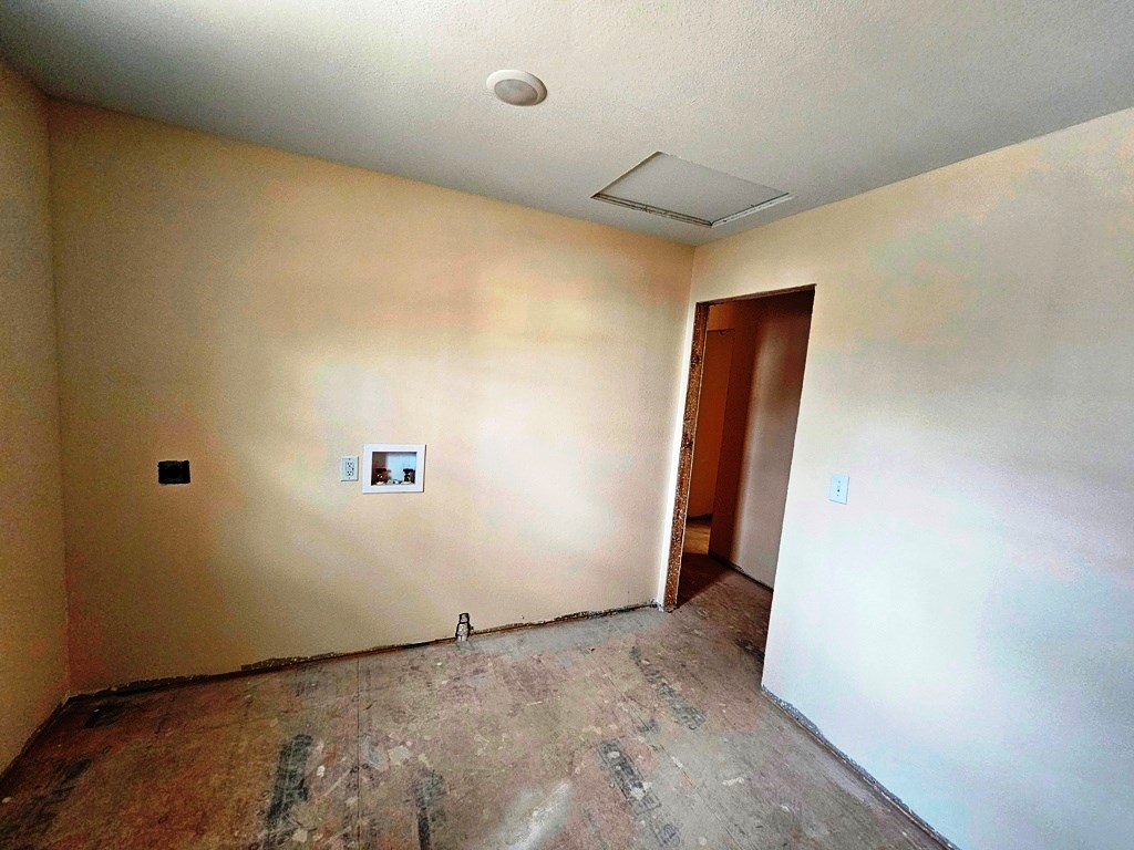 55 Ridgeline Road Murphy, NC 28906 - Photo 20 of 42 Beautiful Laundry room with cabinets and granite c