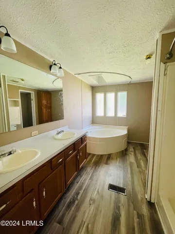 $1,510 | 25 Milledge Village Road, Beaufort, SC 29906